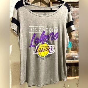 NBA LA Lakers Woman’s‎ Shirt Size Large
